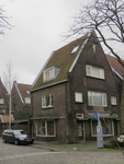 908792 Gezicht op het winkelhoekpand Van der Mondestraat 77 te Utrecht, met links de Gerard Noodtstraat.N.B. bouwjaar: ...